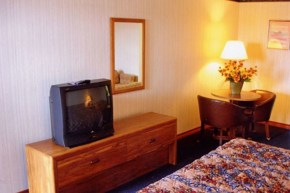 Hillcrest Inn & Suites Ozona Bilik gambar