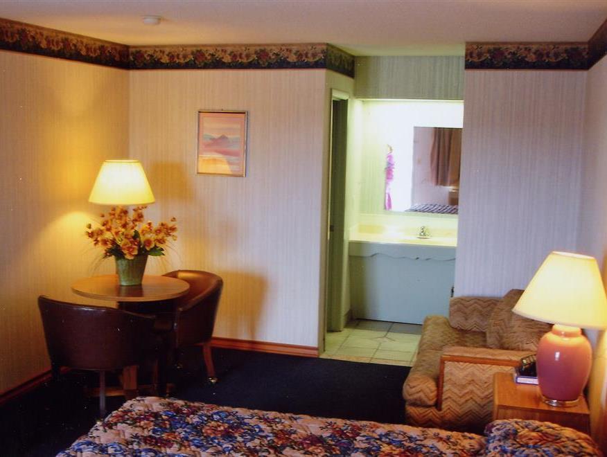 Hillcrest Inn & Suites Ozona Luaran gambar