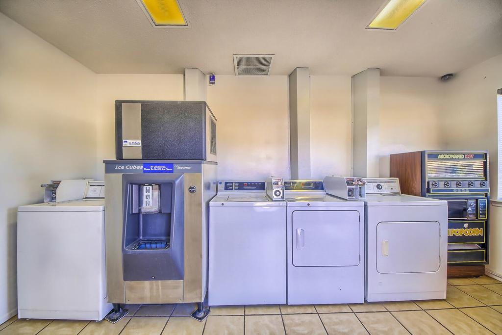 Hillcrest Inn & Suites Ozona Luaran gambar